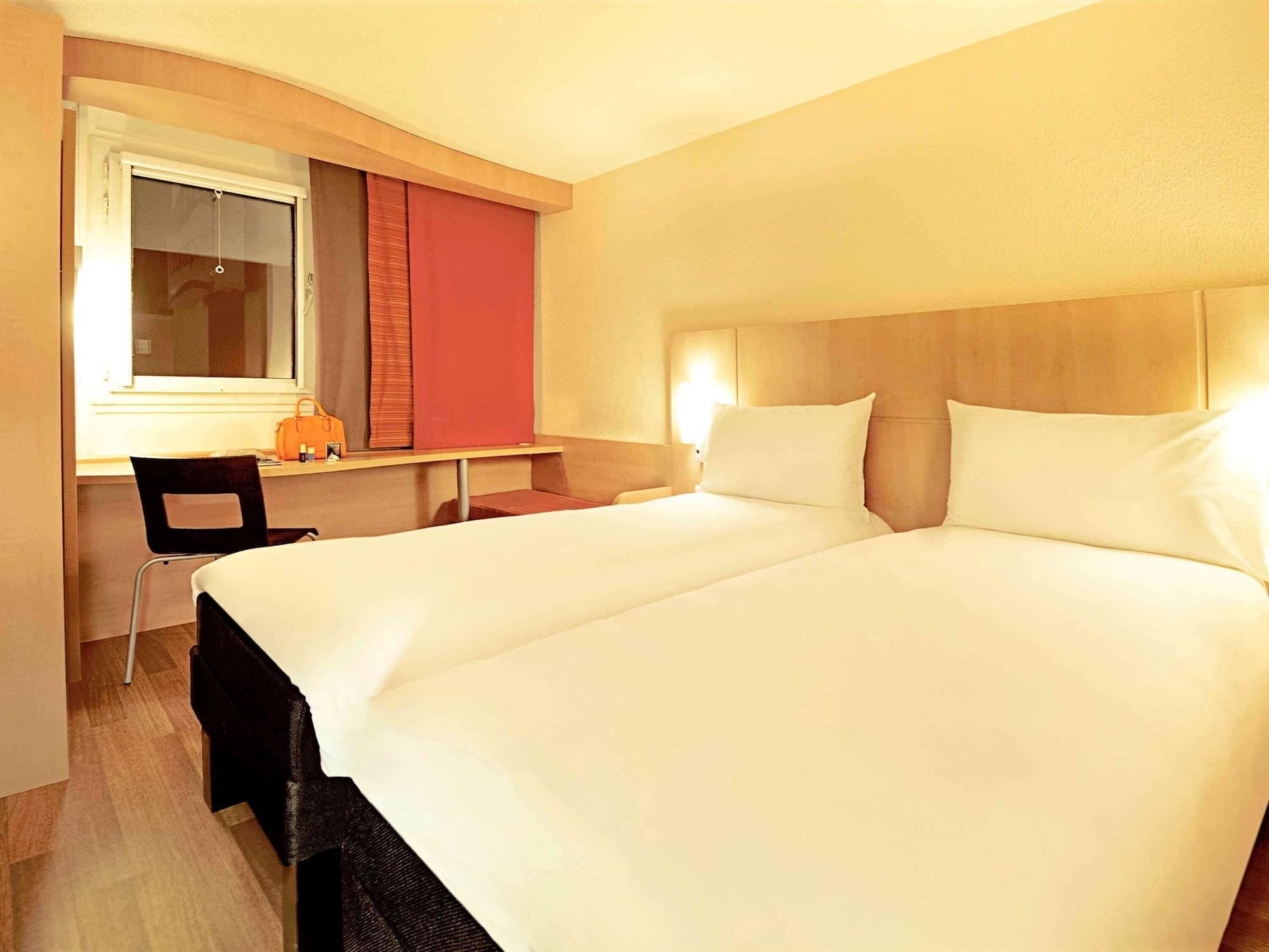 Ibis Paris La Defense Esplanade Otel Courbevoie Dış mekan fotoğraf
