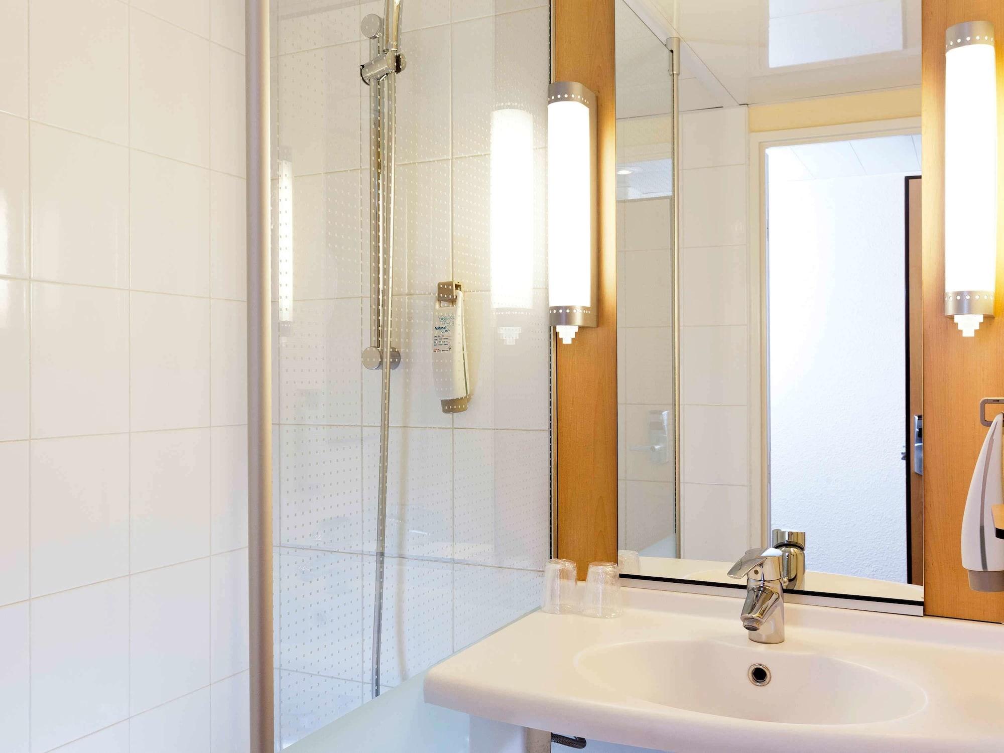Ibis Paris La Defense Esplanade Otel Courbevoie Dış mekan fotoğraf