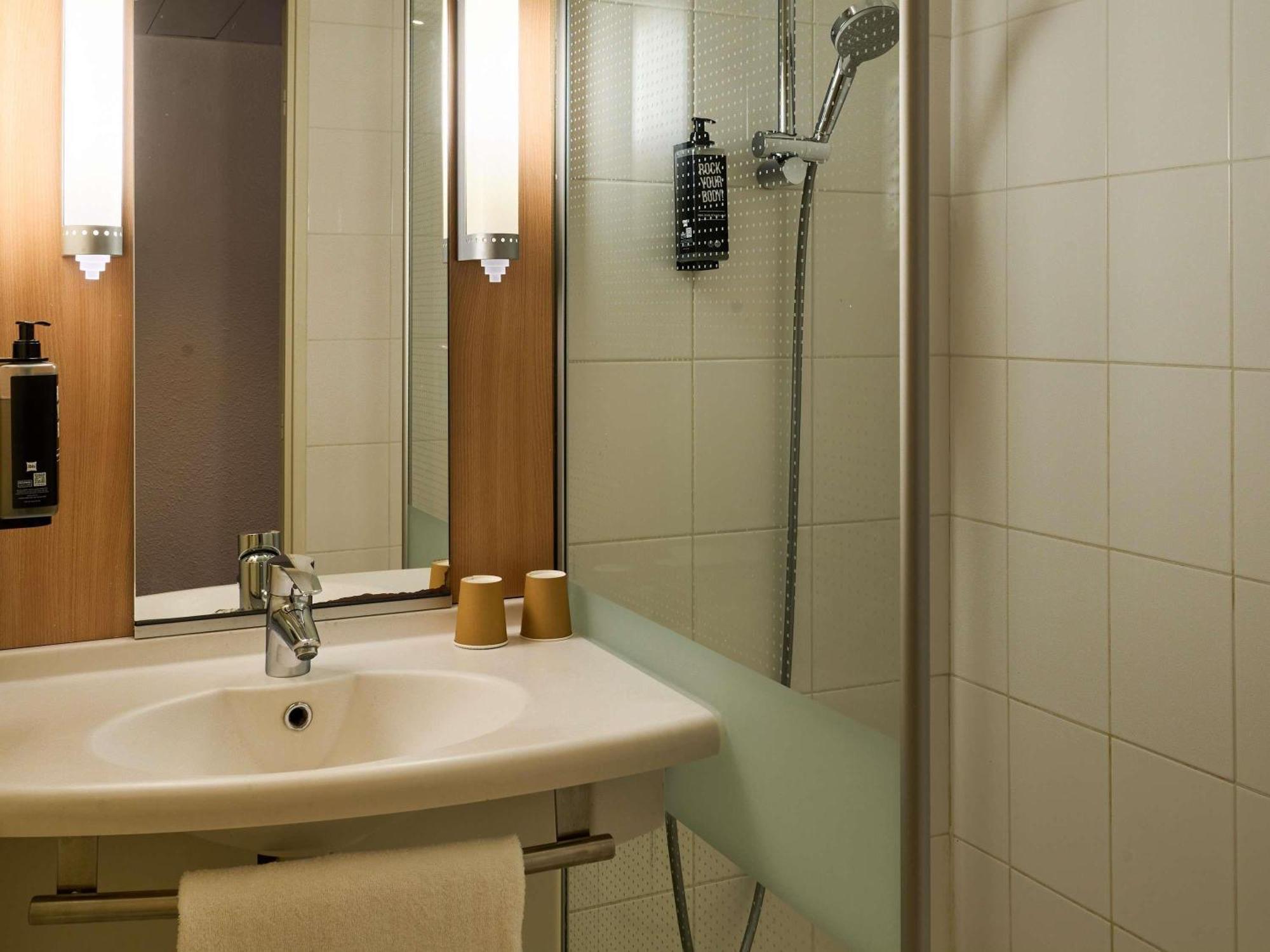 Ibis Paris La Defense Esplanade Otel Courbevoie Dış mekan fotoğraf