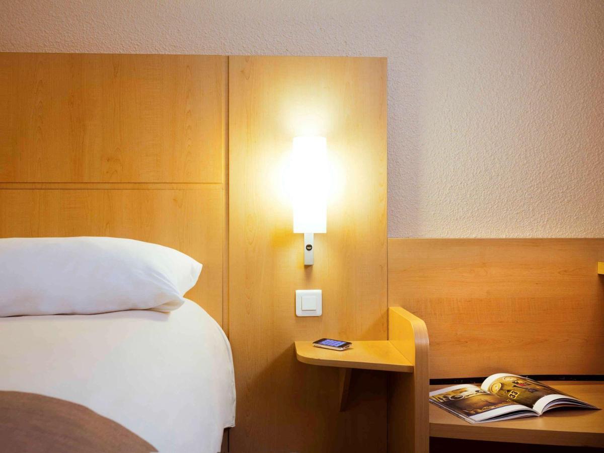 Ibis Paris La Defense Esplanade Otel Courbevoie Dış mekan fotoğraf